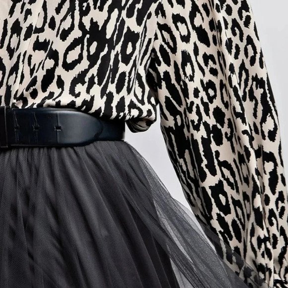 New! Easel Animal Printed Leopard Top 1X - Picture 4 of 13